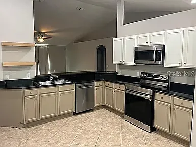 1621 Taylor Landing Dr — Photo 7
