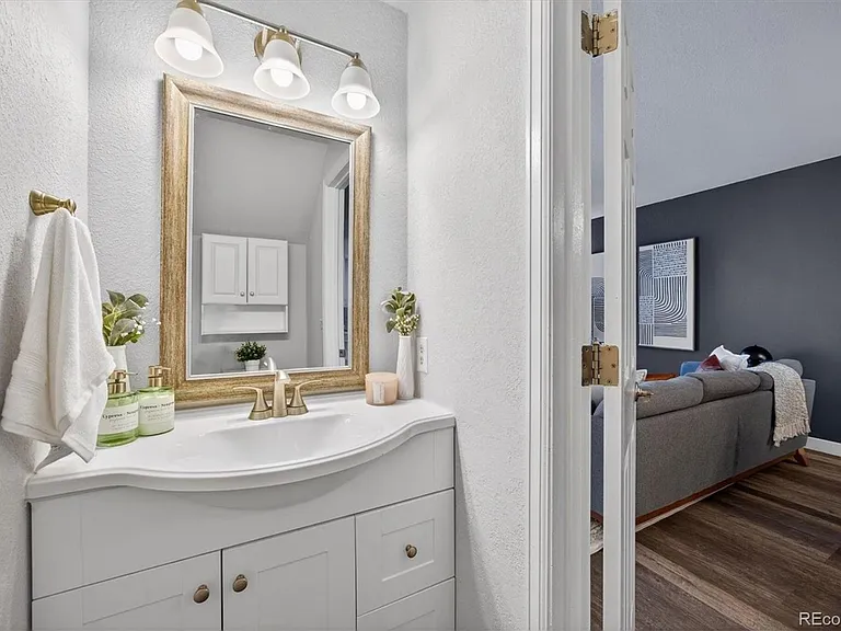 10537 W Maplewood Dr — Photo 14