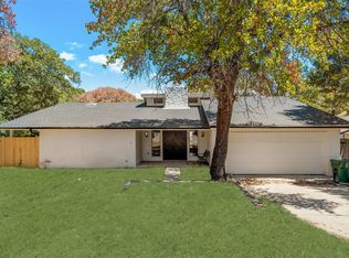 4107 Shamrock Dr, Arlington, TX 76016