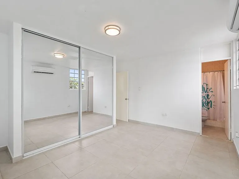 Urb Crown Hills 127 Calle Carite — Photo 27