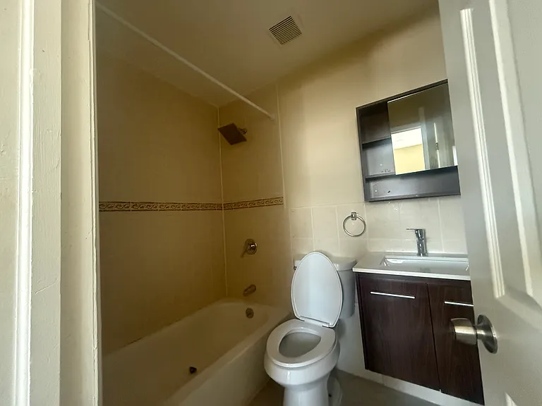 181 Hale Ave #2 — Photo 8