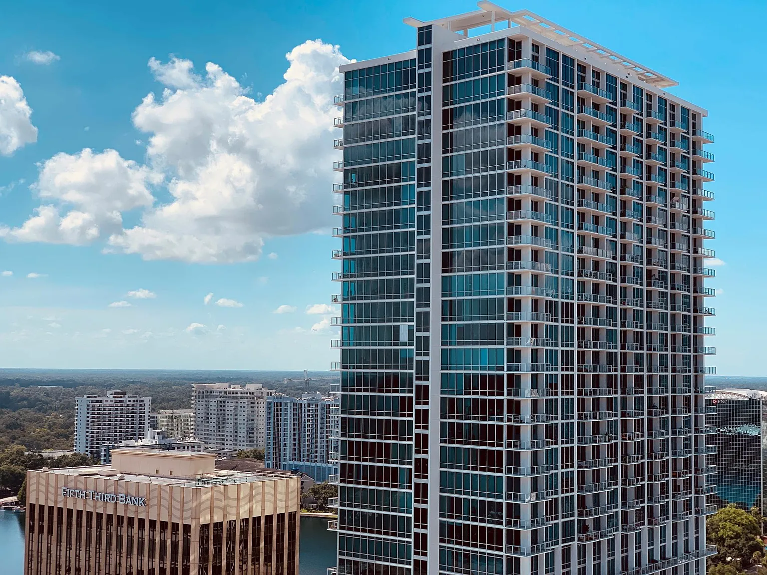 The Vue — Photo 3