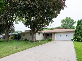1808 Sunray Ave, Mankato, MN 56001
