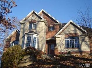 1 Crescent Manor Ln, Eureka, MO 63025