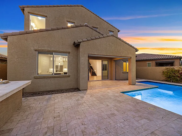 1005 W Lark Bunting Ln — Photo 36
