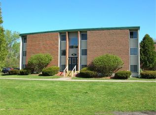 5607 Bear Rd, North Syracuse, NY 13212