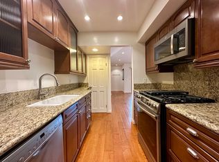 907 12th St APT 4, Santa Monica, CA 90403