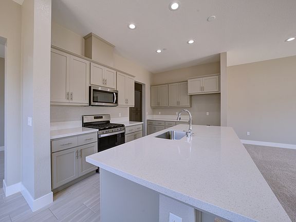 4th image of 2318 Dilip Dr