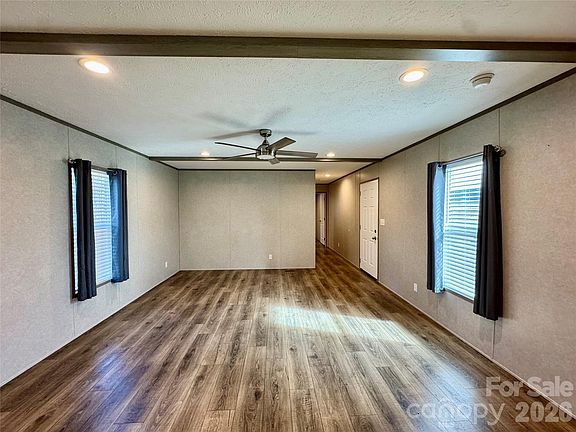5th image of 4850 Gideon Dr