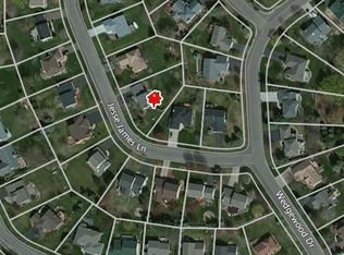321 Jesse James Ln, Saint Paul, MN 55115