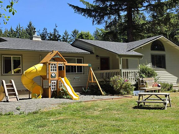 2nd image of 1260 Pine Grove Rd