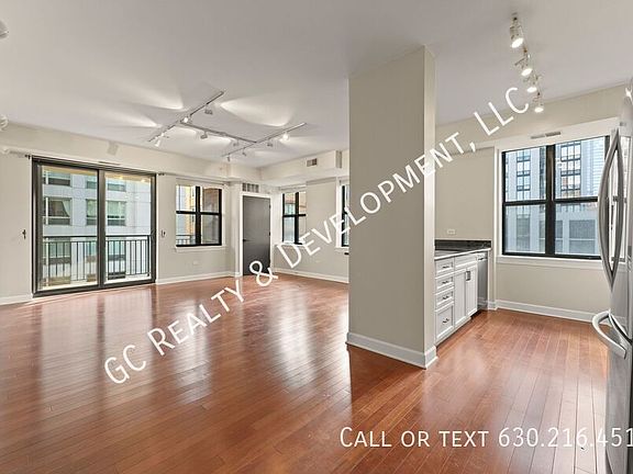 2nd image of 451 W Huron St Unit 608