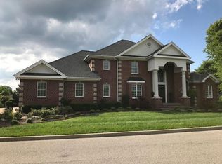 216 W Chloe Ridge Dr, Pikeville, KY 41501