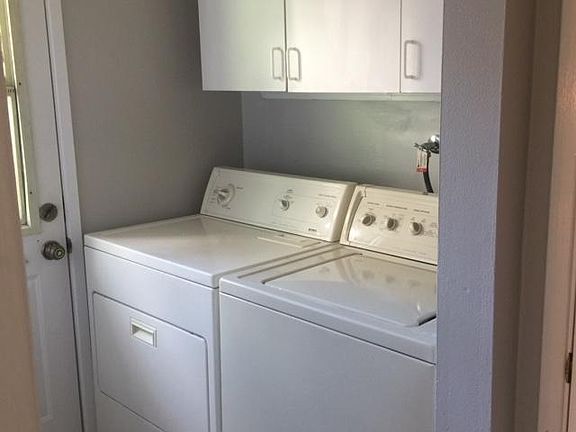 4th image of 1417 Essex Way