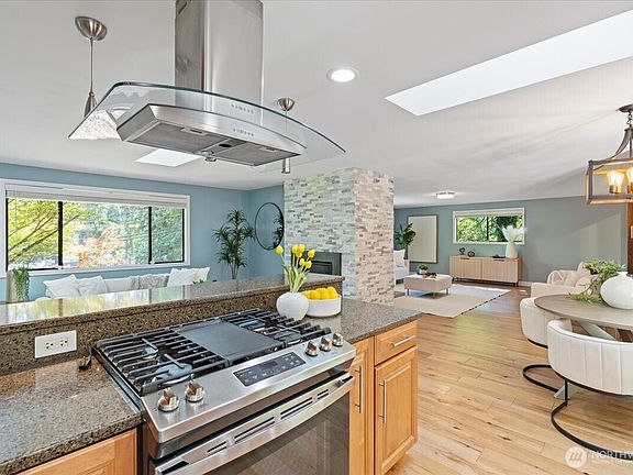 5th image of 6632 NE 196th Street
