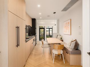 6778 Oak St #15, Vancouver, BC V6P3Z2