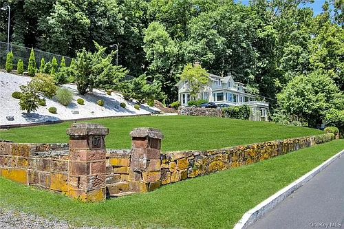 67 River Rd Photo 1