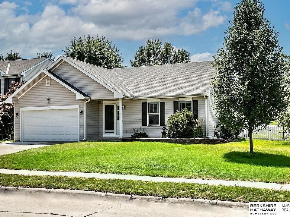 1st image of 2917 Arrowhead Ln