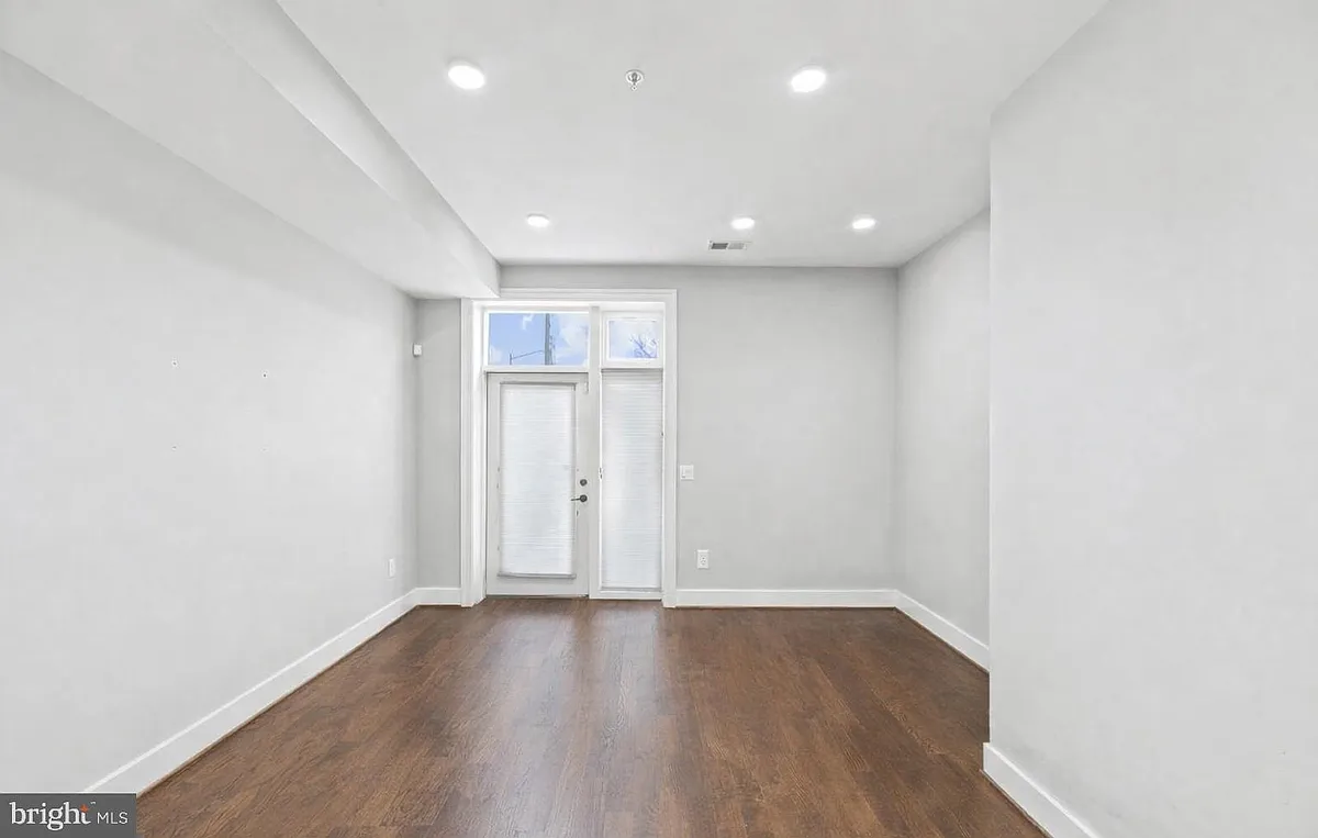 Building Photo - 3525 14th St NW #2