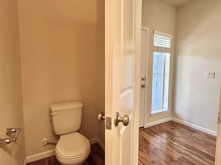 2671 Laura Vista Dr NW — Photo 12