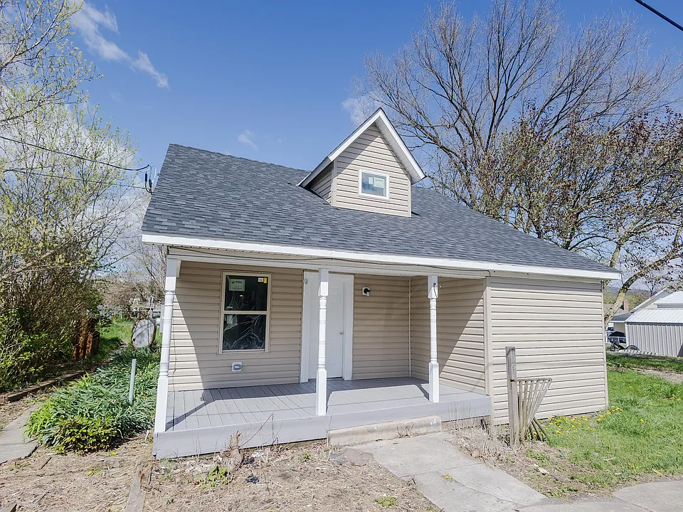 129 Jackson St