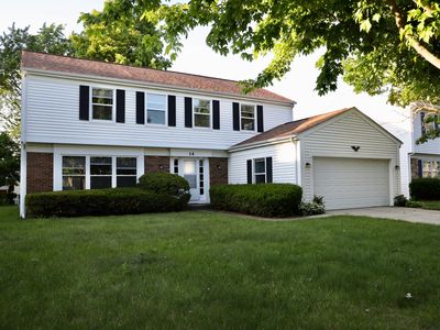14 Edgewood Rd, Vernon Hills, IL, 60061