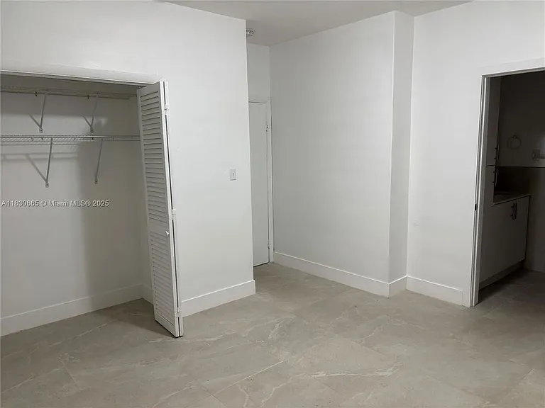 4521 NW 4th St — Photo 3