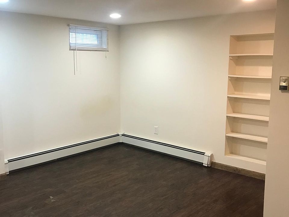 2nd image of 10 Campbell St