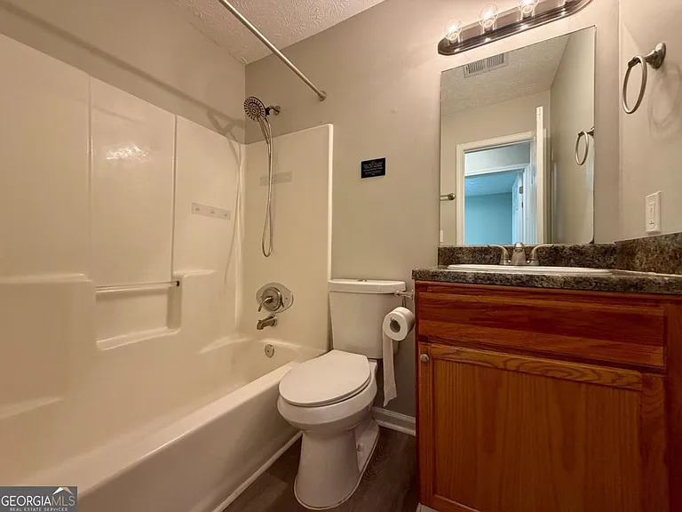 285 Lakeshore Dr — Photo 19