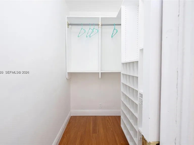 5211 NE 17th Ave — Photo 43