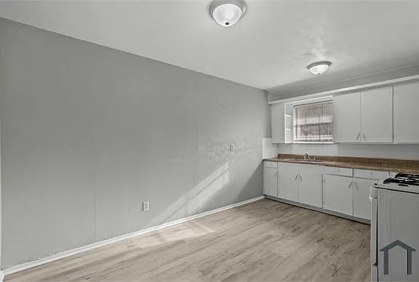2729 Main St #3 — Photo 9