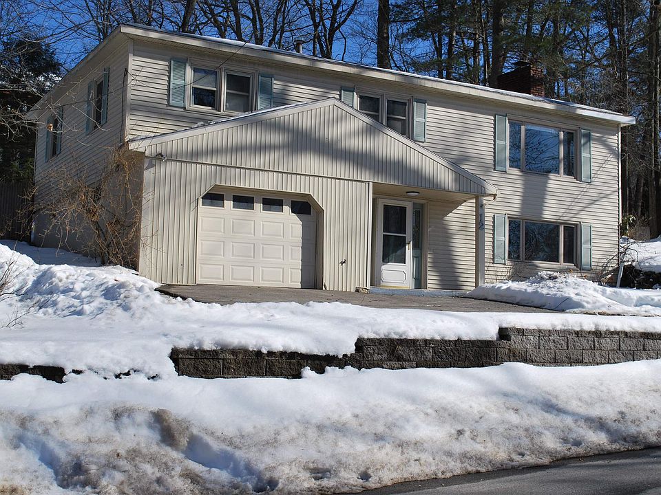 1st image of 12 Oakdale Avenue