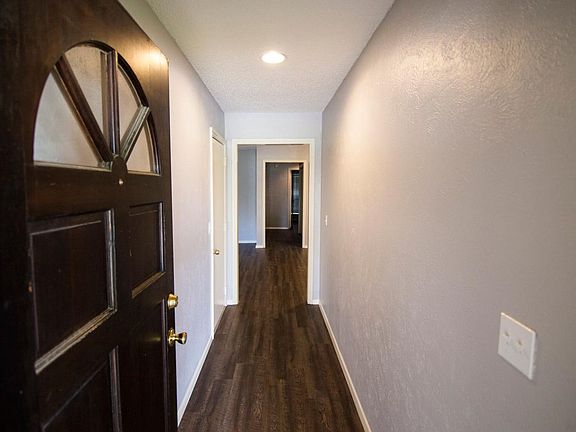 4th image of 1704/1706 White Way