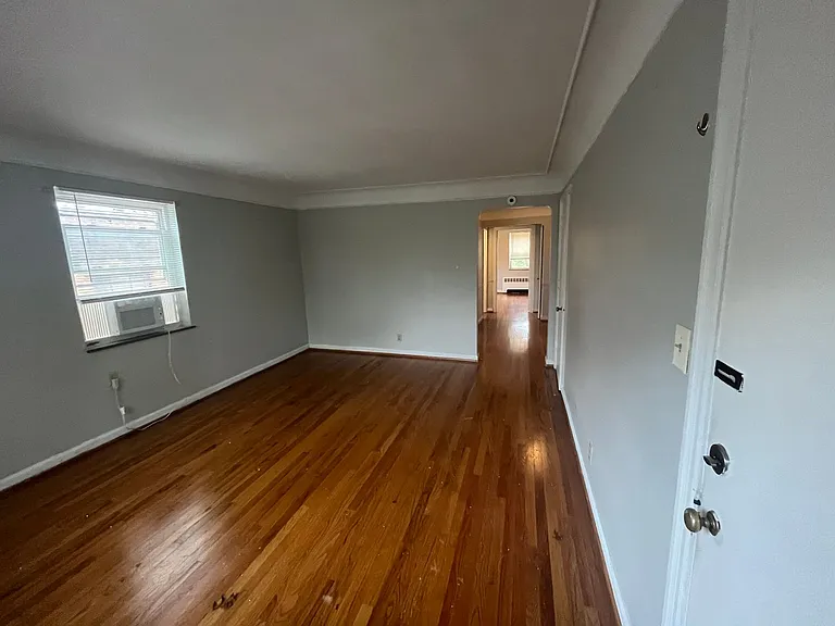 7080 Eastlawn Dr — Photo 2