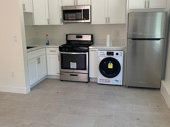 3rd image of 5839 Laramie Ave #5839