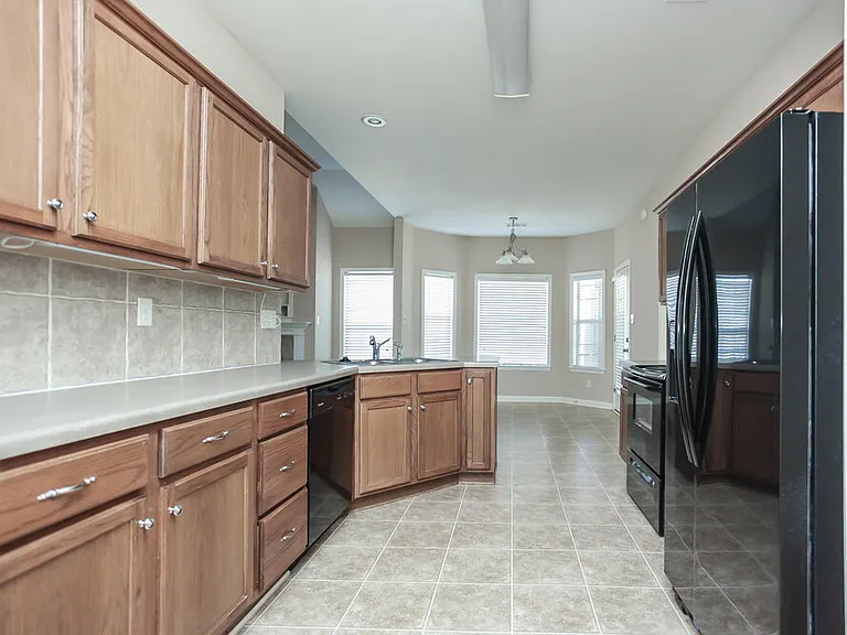 984 Cully Rd — Photo 4