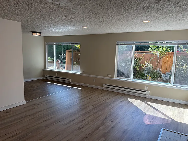 5017 Sand Point Pl NE — Photo 34