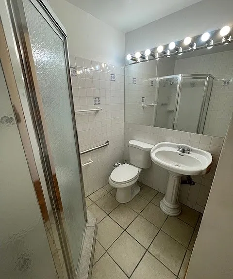 249 Liliuokalani Ave #205 — Photo 6