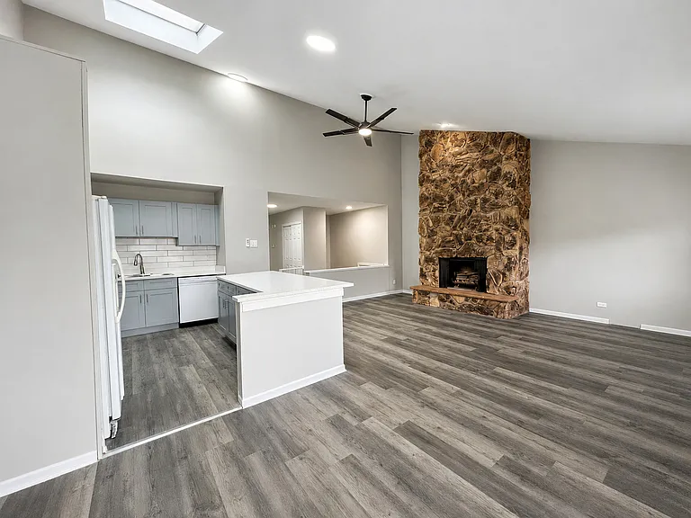 56 Century Dr — Photo 8