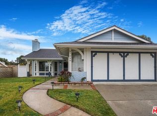 27848 Crookshank Dr, Santa Clarita, CA 91350