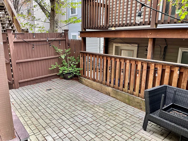 7 Ward Ct #1 — Photo 11