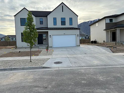 708 N Plainsman Dr Photo 1