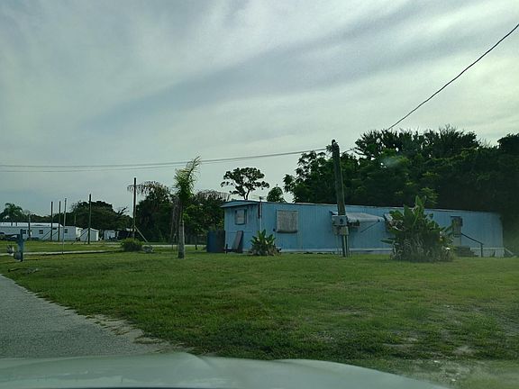 2nd image of 1512 NE Dove Avenue