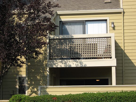 Ground Floor Unit - Exterior