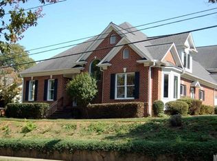 9 6th Ave NE, Hickory, NC 28601