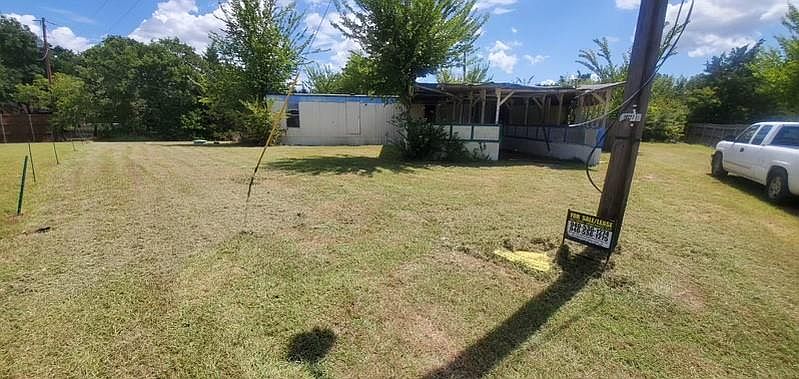 2nd image of 1221 W Prairie St #6801