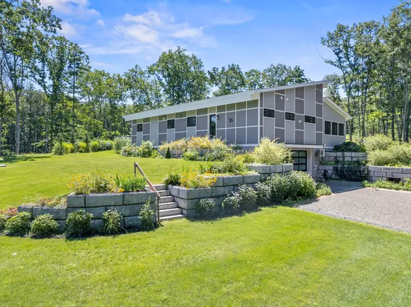 36 Tall Pines Road, Ogunquit, ME 03907
