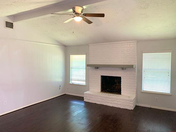 5th image of 22718 Fincastle Dr
