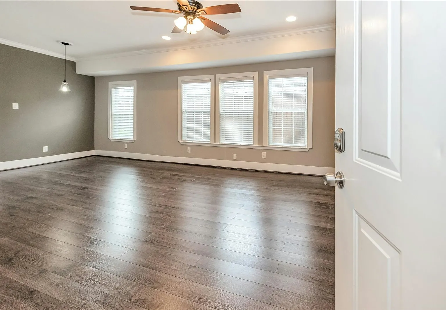 4114 Lamar Street, Unit 4 — Photo 1