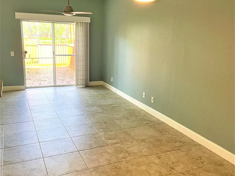 7968 Evelyn Ct — Photo 24